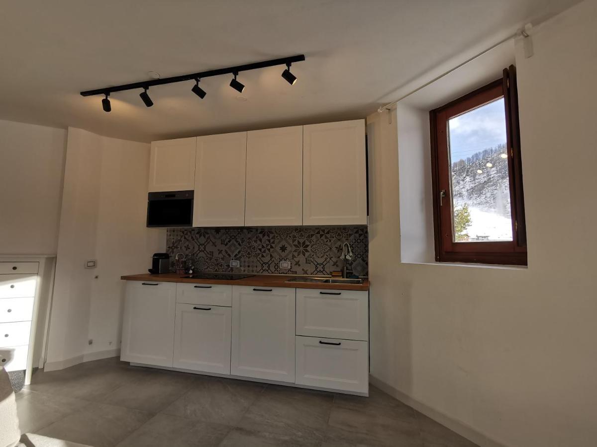 Aura Snowy Peaks Apartment At The Foot Of The Matterhorn - Cerviniaholidays-Com Breuil-Cervinia Zewnętrze zdjęcie